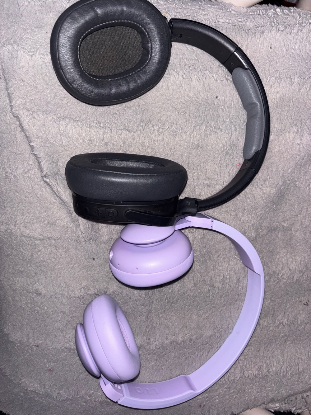 On-ear wireless headphones and brand new skull candy headphones